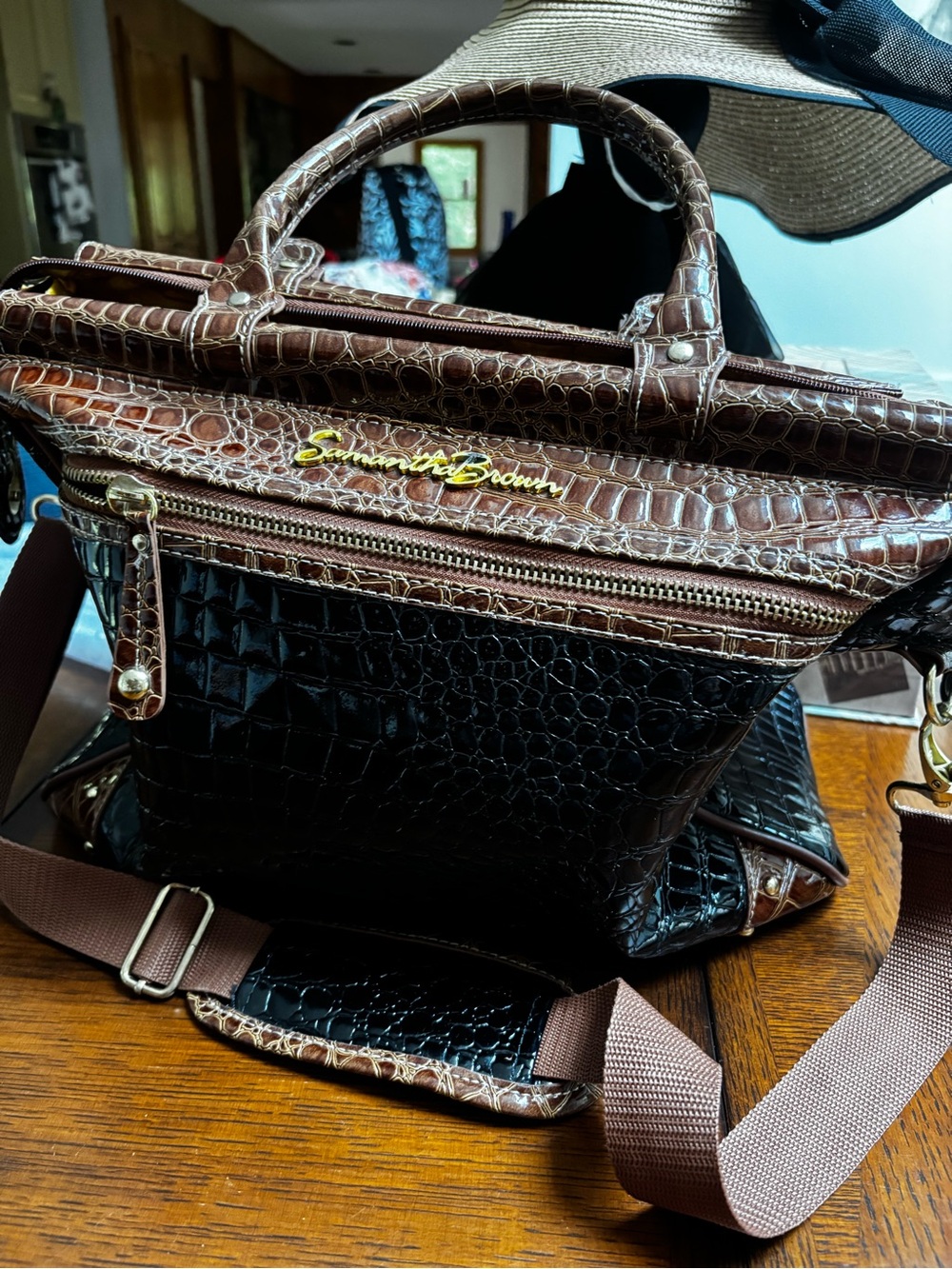 Samantha Brown Faux Croc Embossed Dowel Travel Bag Tote Work Weekender